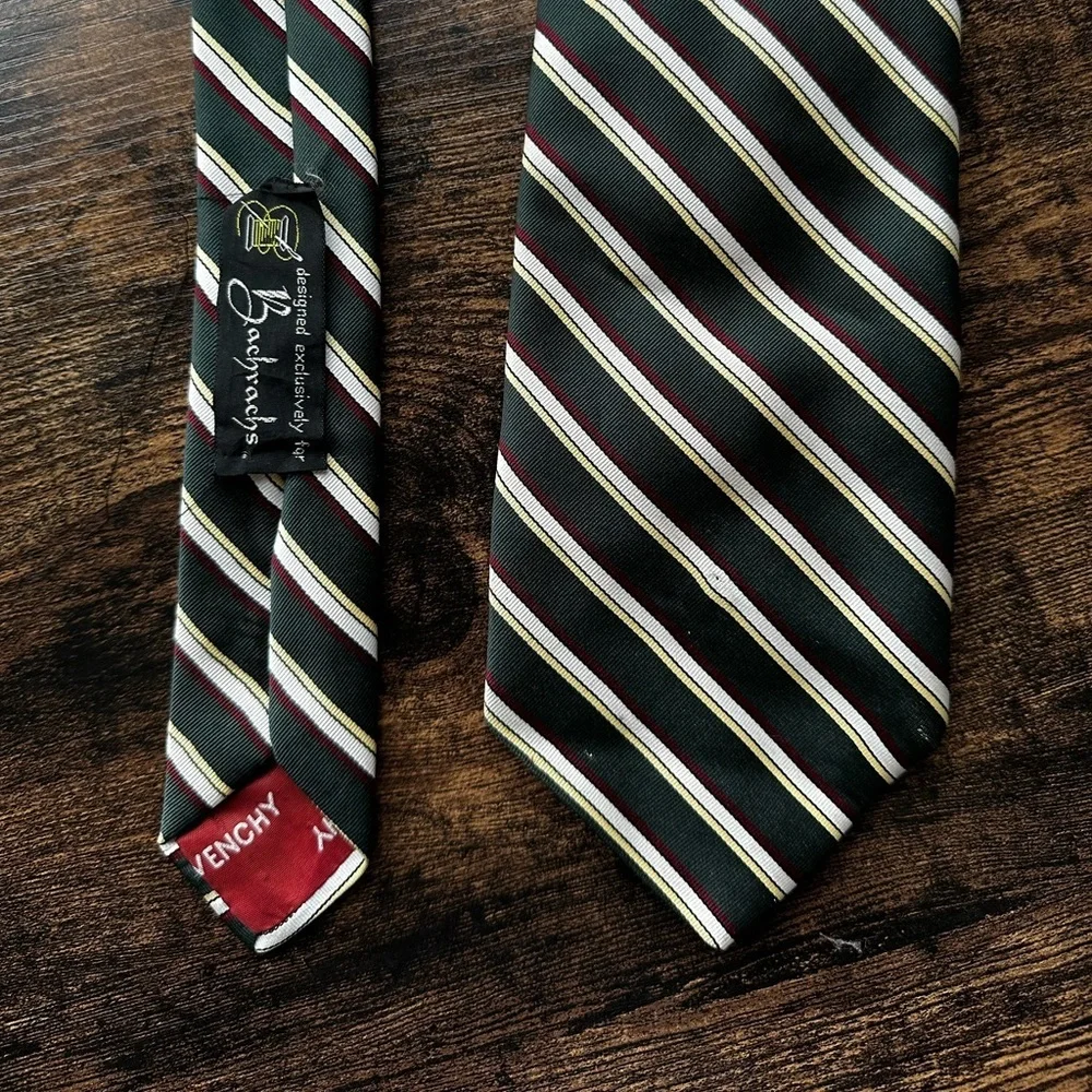 Givenchy Gentlemen Paris Vintage Silk Blend Green Diagonal Stripe Necktie